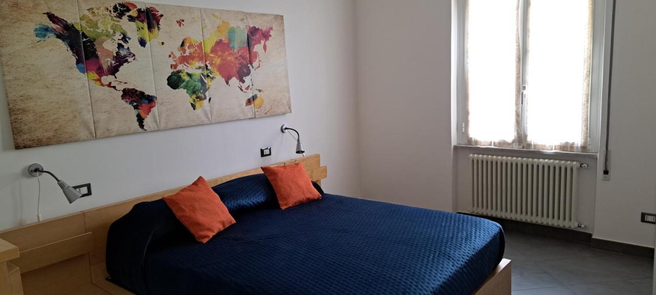 Waterfront Apartment Специя Экстерьер фото